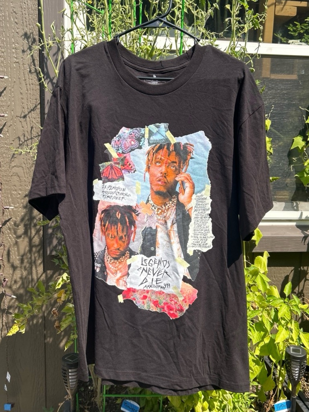 Juice World Men’s (size large) Graphic Tee ‘Legends Never Die’